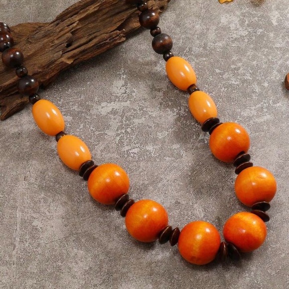 Elegant Orange and Brown Beaded Necklace - Picture 2 of 6